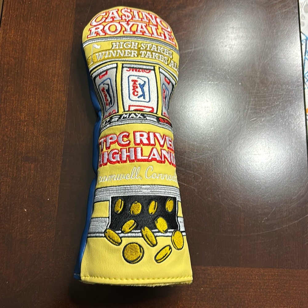 Fairway wood headcover with Casino Royale theme for the gambling golfer.